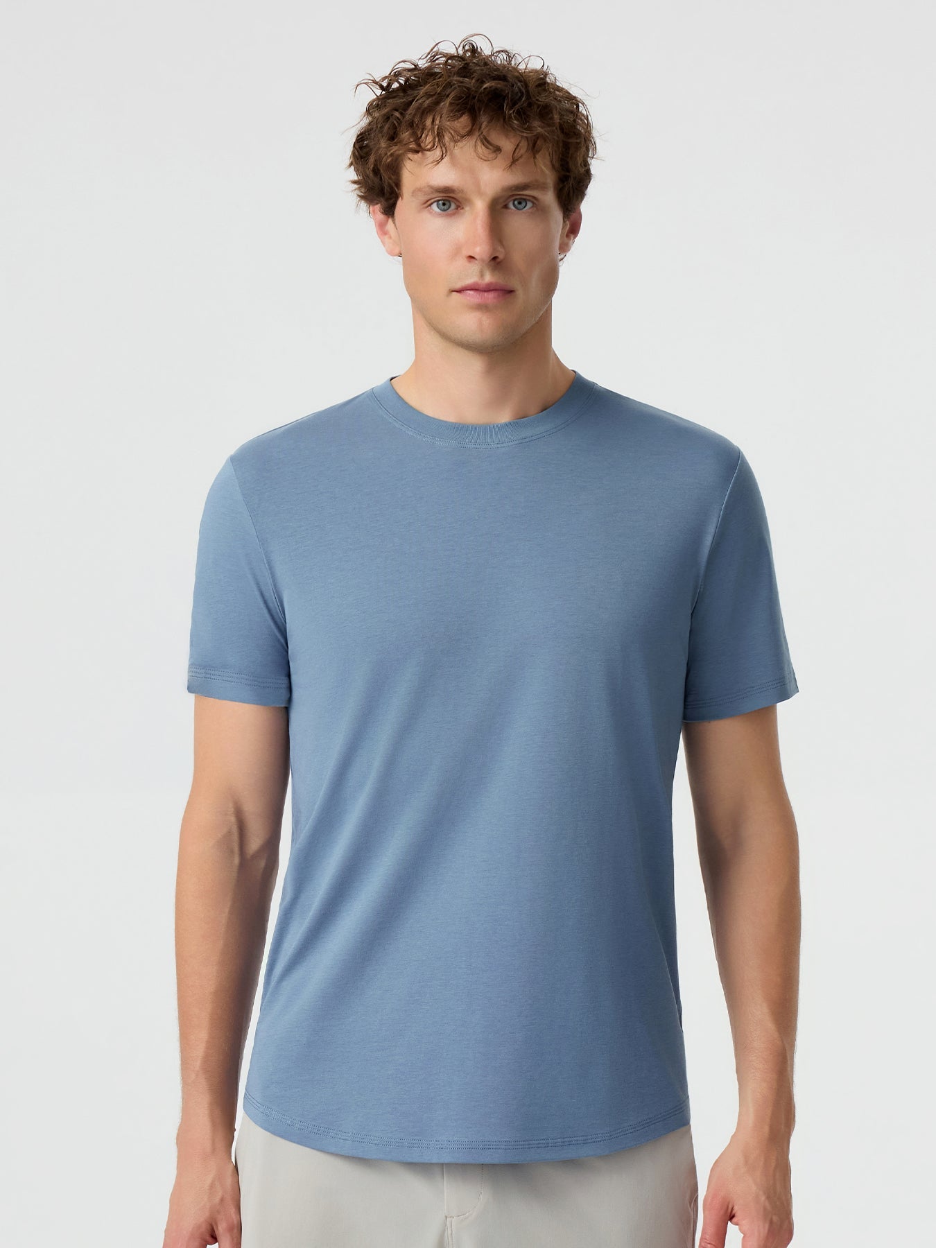 StayCool 2.0 Curve-Hem Tee: Slim-Fit