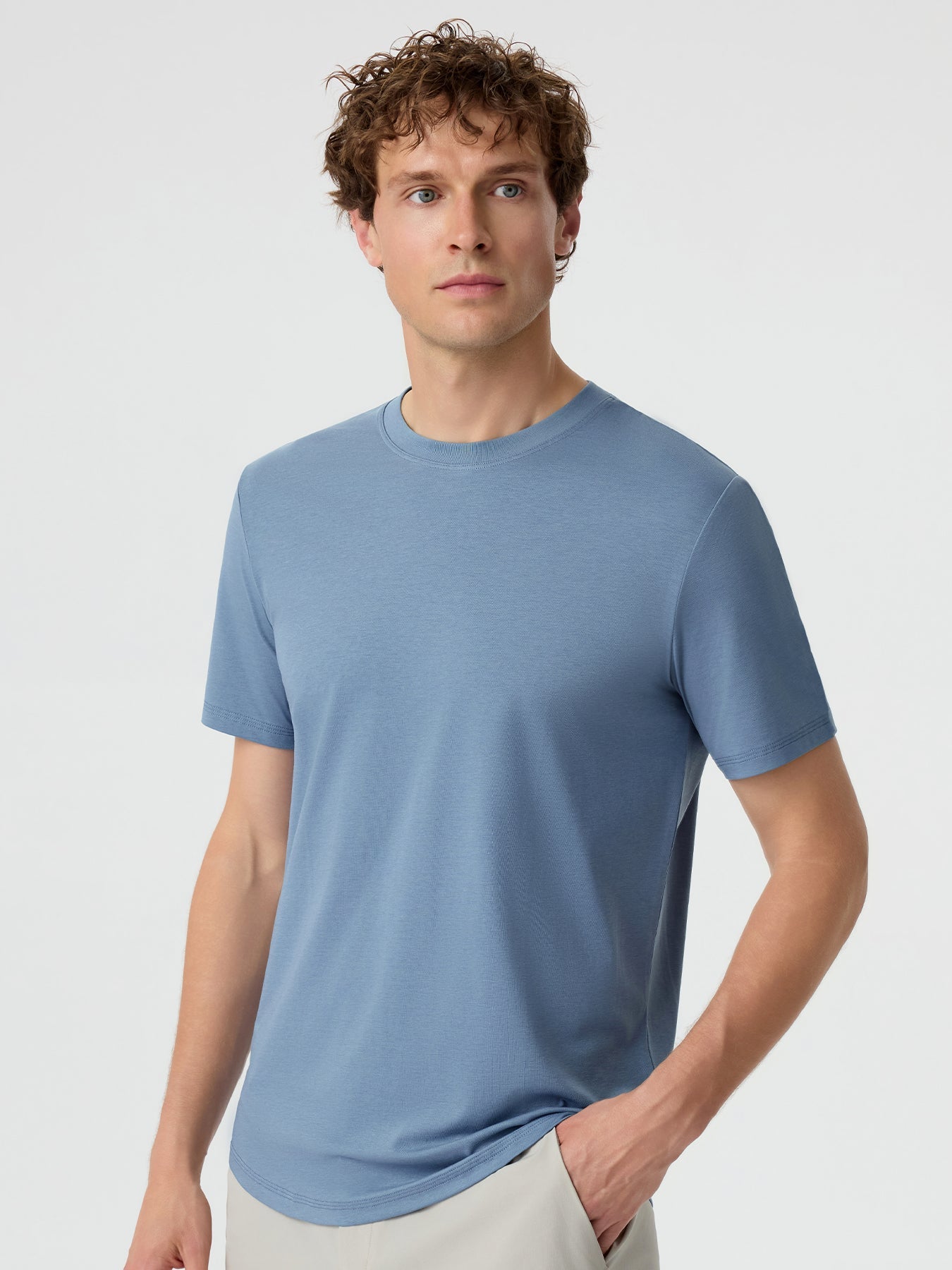 StayCool 2.0 Curve-Hem Tee: Slim-Fit