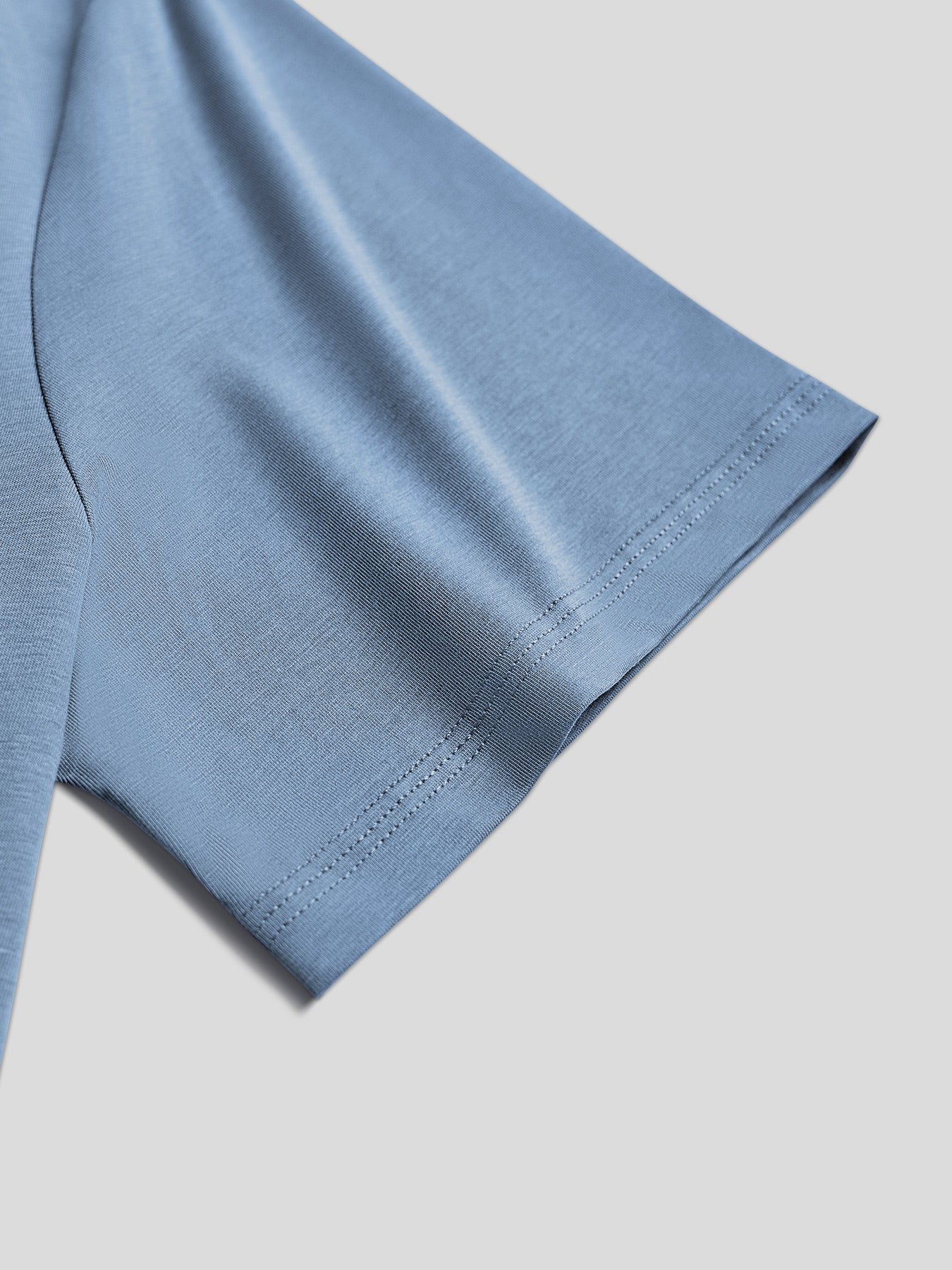 StayCool 2.0 V-neck Curve-Hem Tee: Classic Fit