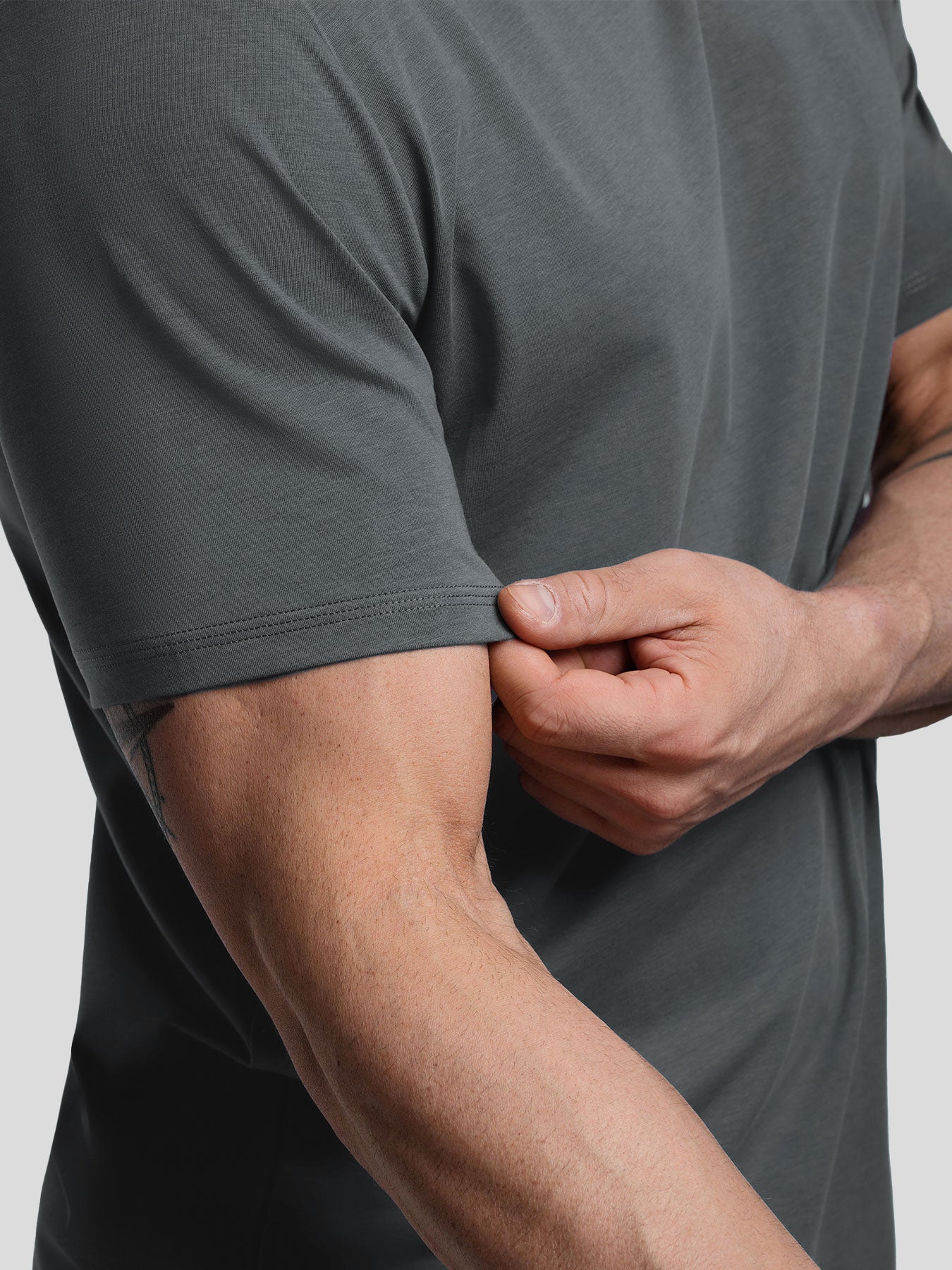 StayCool 2.0 Elongated Tee:Classic Fit