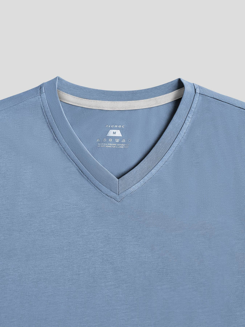 StayCool 2.0 V-neck Curve-Hem Tee: Classic Fit