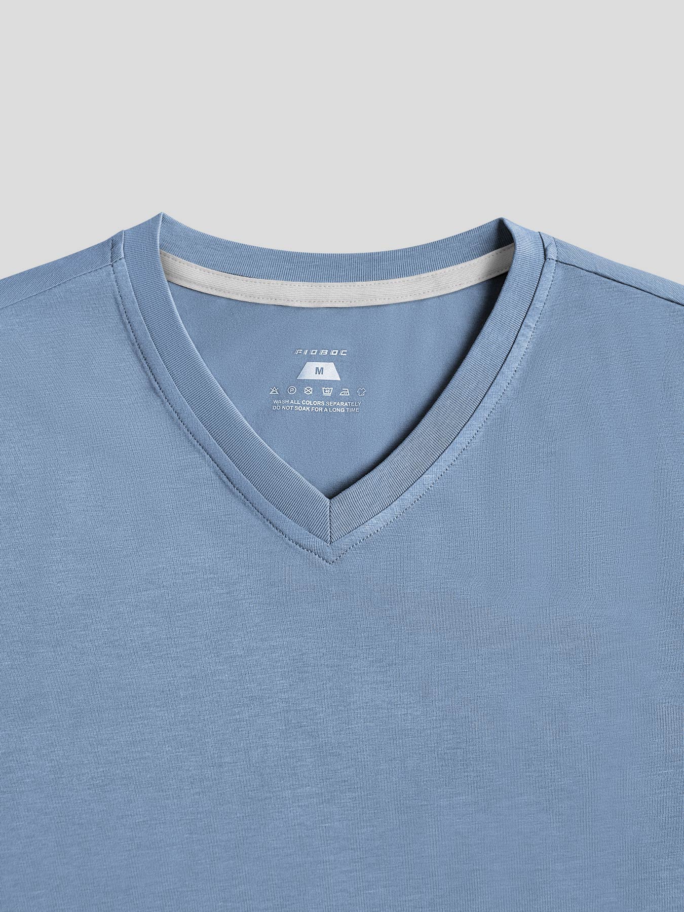 StayCool 2.0 V-neck Curve-Hem Tee: Classic Fit