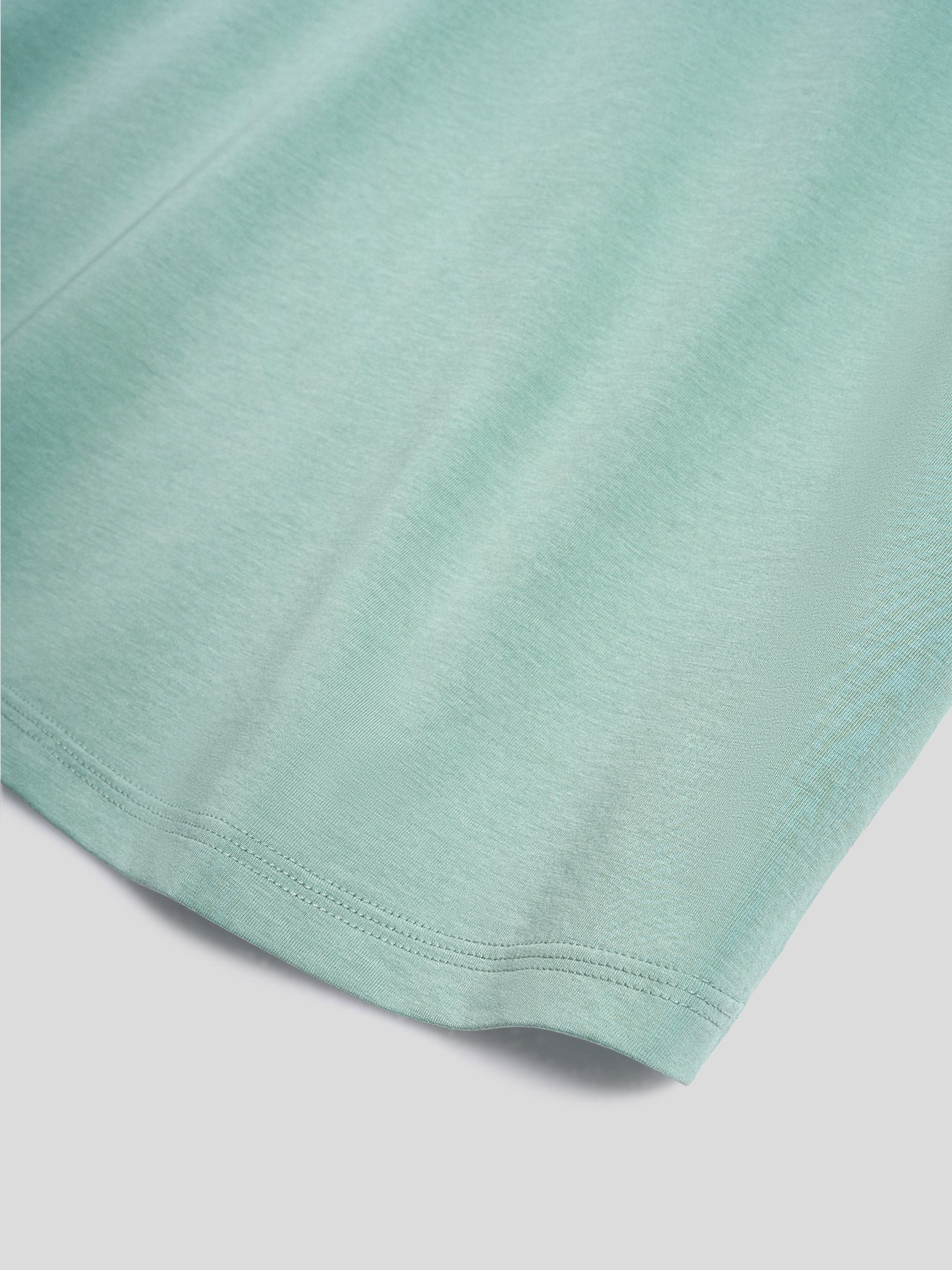 StayCool 2.0 Slim Fit Curve-Hem Polo